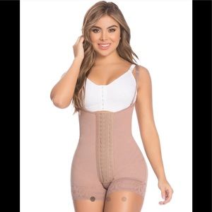 Fajate 100% made in colombia woman body shaper 12066